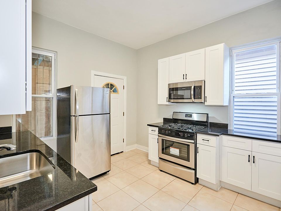 1st image of 1750 W 21st Pl #A1