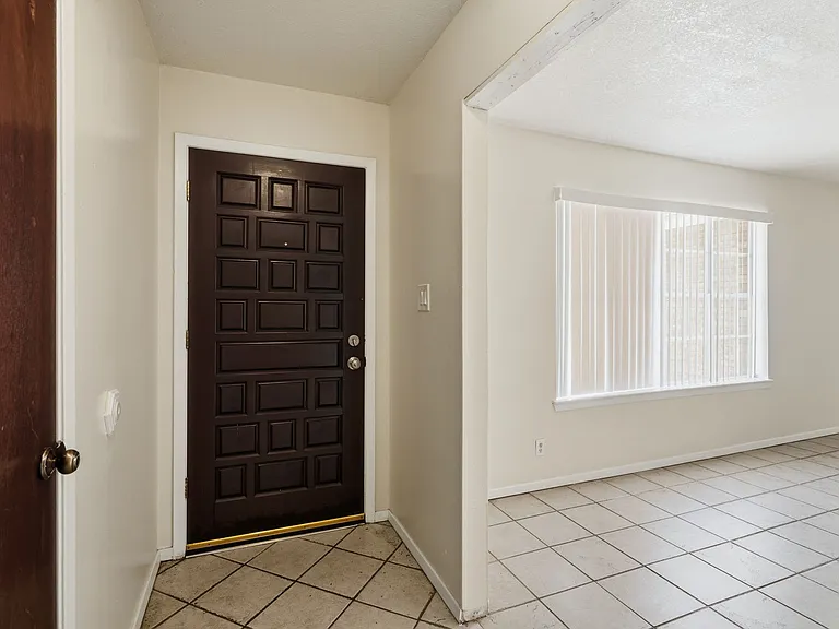 96 Flint Rock Trl — Photo 2