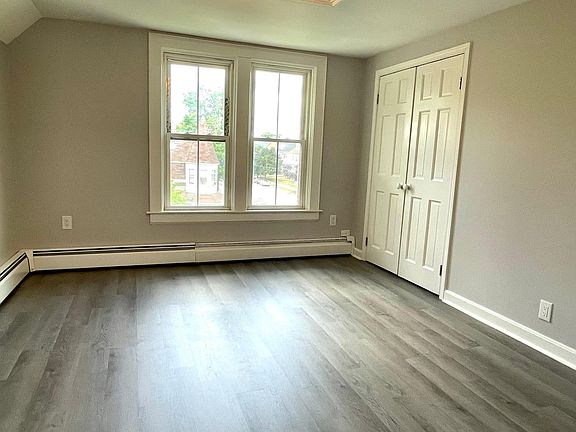 5th image of 130 Norwood Ave #3