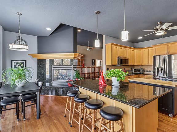 4th image of 16223 Tanglewood Dr