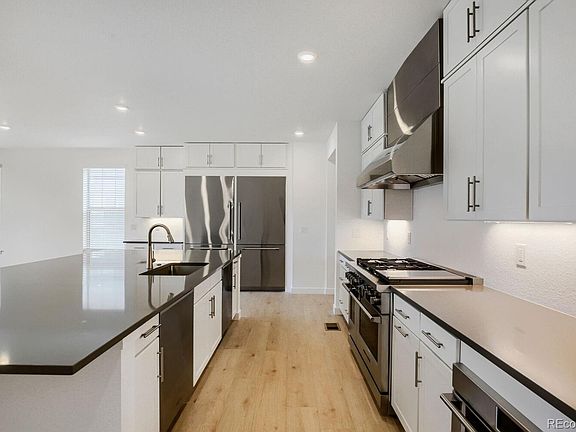 4th image of 15492 W Dequesne Avenue