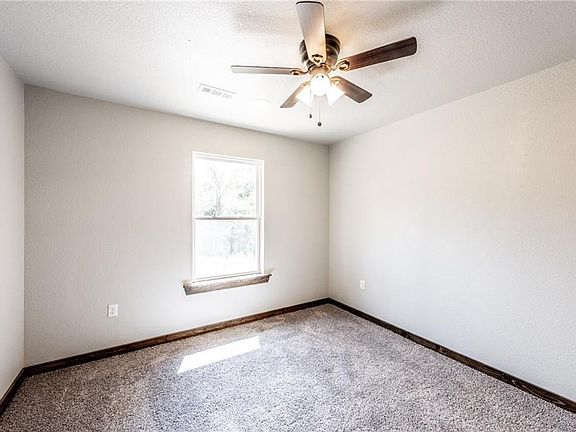 5th image of 14529 Wood Ln
