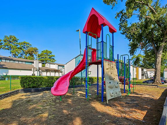 4th image of 21717 Inverness Forest Blvd APT 1808