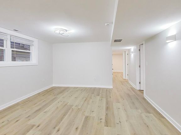 4th image of 1216 N 20th Ave