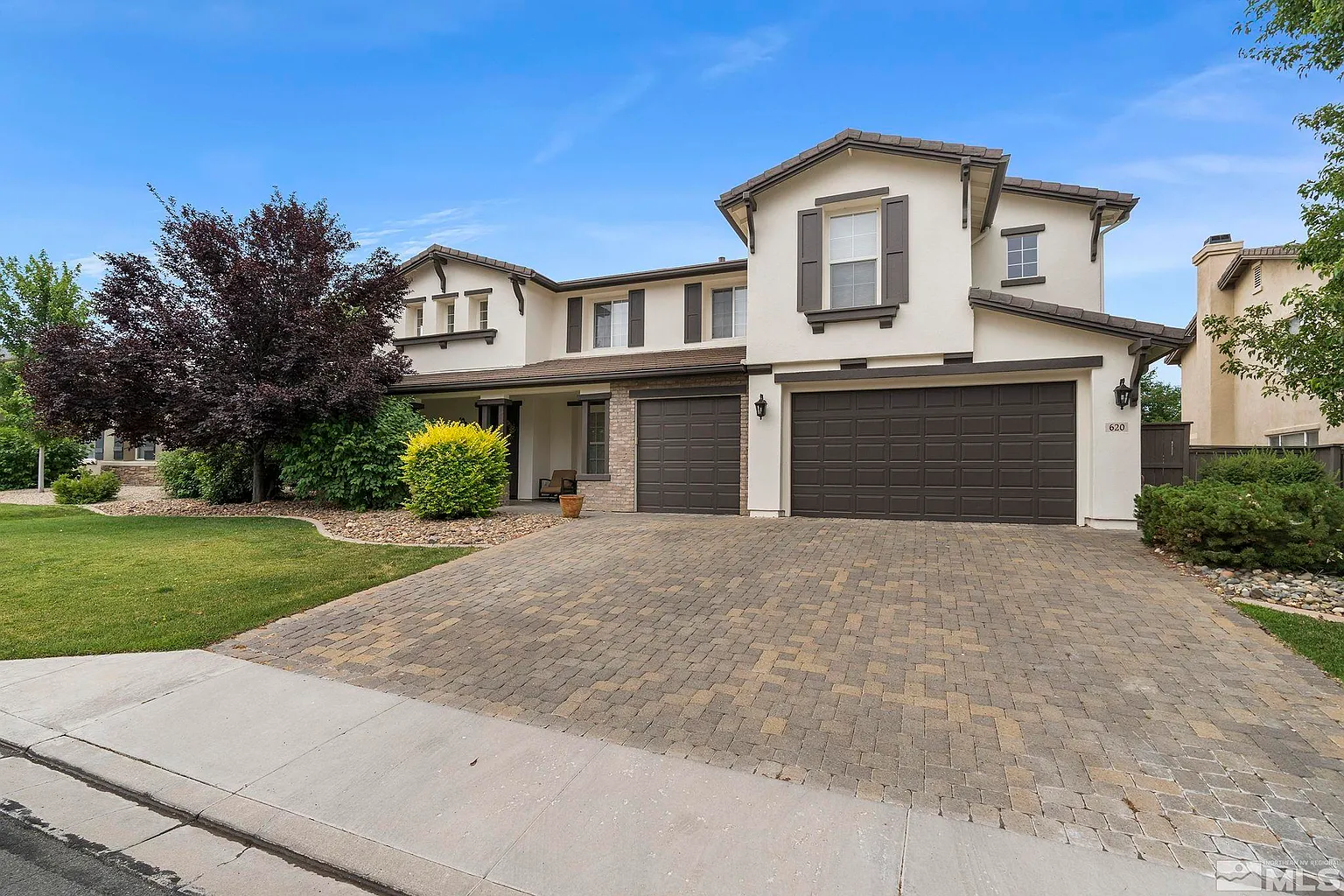 620 Royal Windsor Ct photo 1