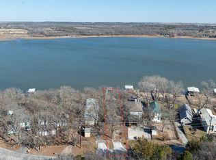 1154 W Lake Dr, Weatherford, TX 76087