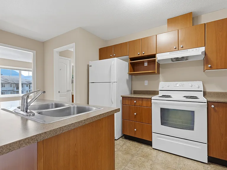 7556 Topaz Dr — Photo 8