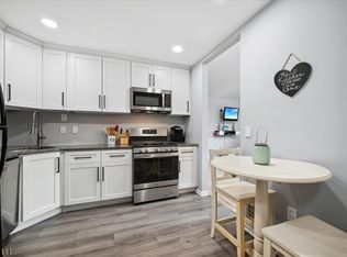 220 Potomac Dr, Basking Ridge, NJ 07920