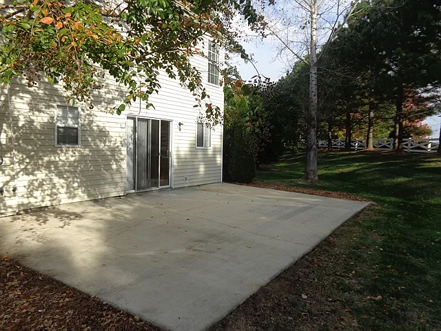 10510 Glory Meadow Ct — Photo 9