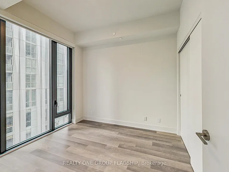 8 Cumberland St #701 — Photo 11