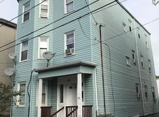 21 Lynn St, Chelsea, MA 02150