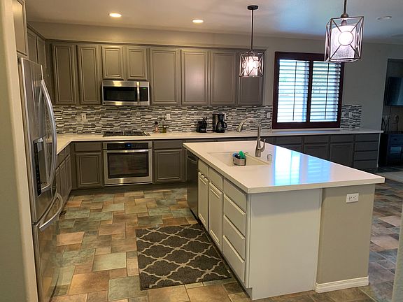 4th image of 40600 Woodlands Ct