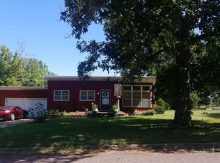1070 Walton St, Saint Clair, MO 63077