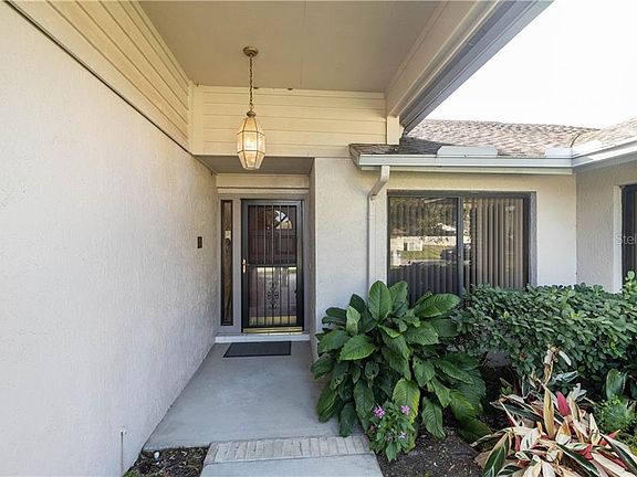 3rd image of 2319 S Walden Pl