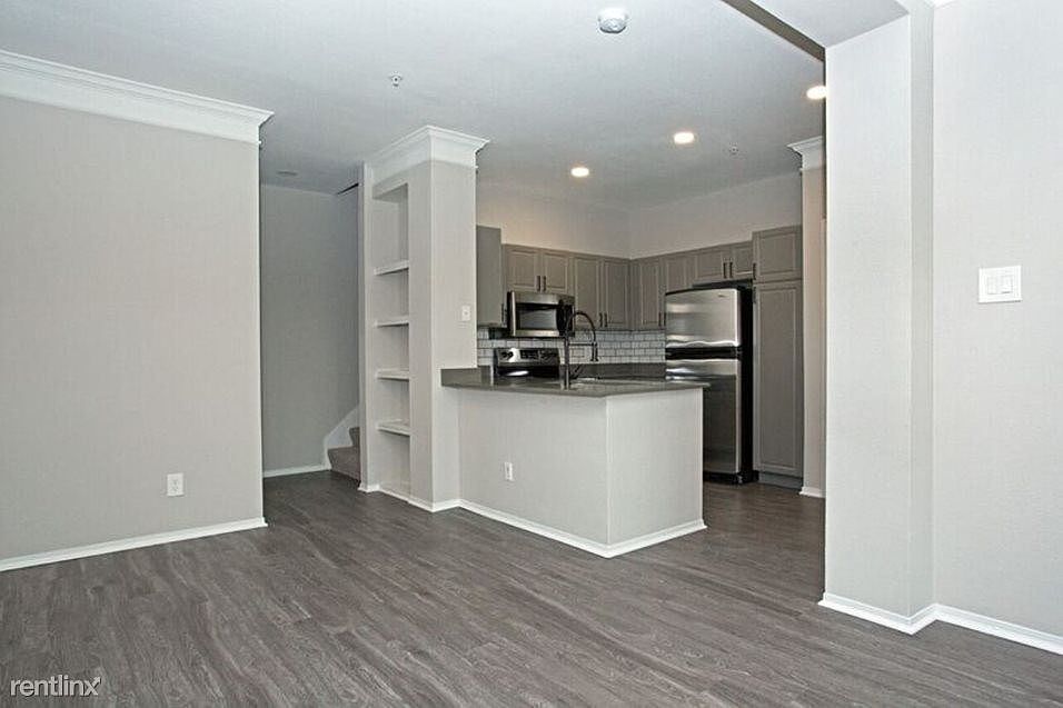 living-south-congress-apartments