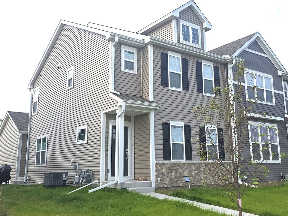 1472 Olde Highlander Dr
