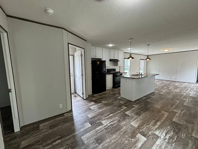 242 Wallingford Dr — Photo 3