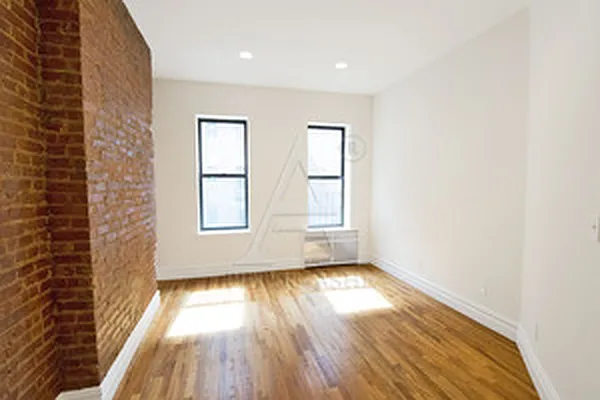 Rented by Peter Ashe | media 4