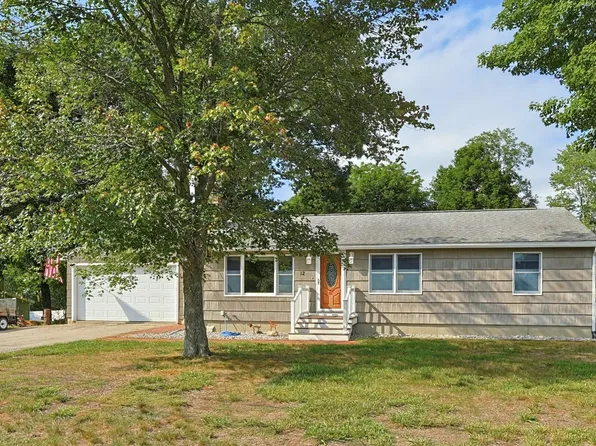 12 Olive Avenue, Salem, NH 03079