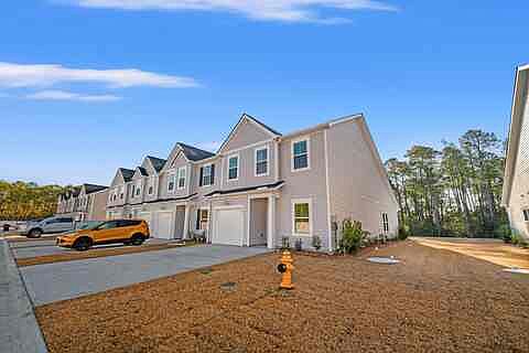 1st image of 1041 Arborwood Ln SW
