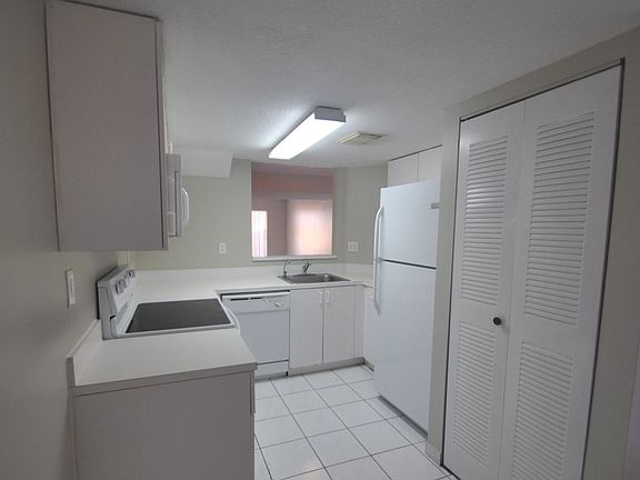 4th image of 1189 NW 123rd Ct