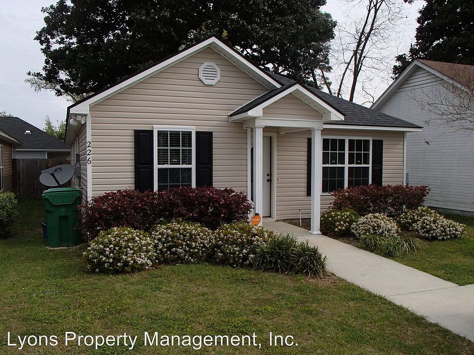 1st image of 226 Blue Pool Dr