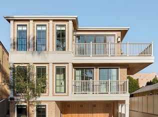 1100 Loma Dr, Hermosa Beach, CA 90254