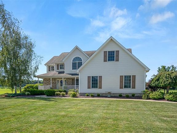 3rd image of 7775 Pleasant Valley Ct