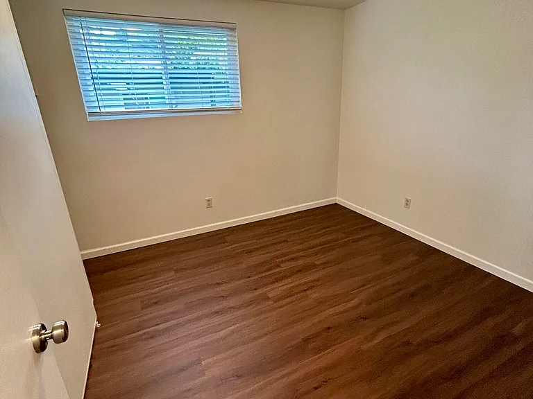 47 Ocean View Ave #14 — Photo 9
