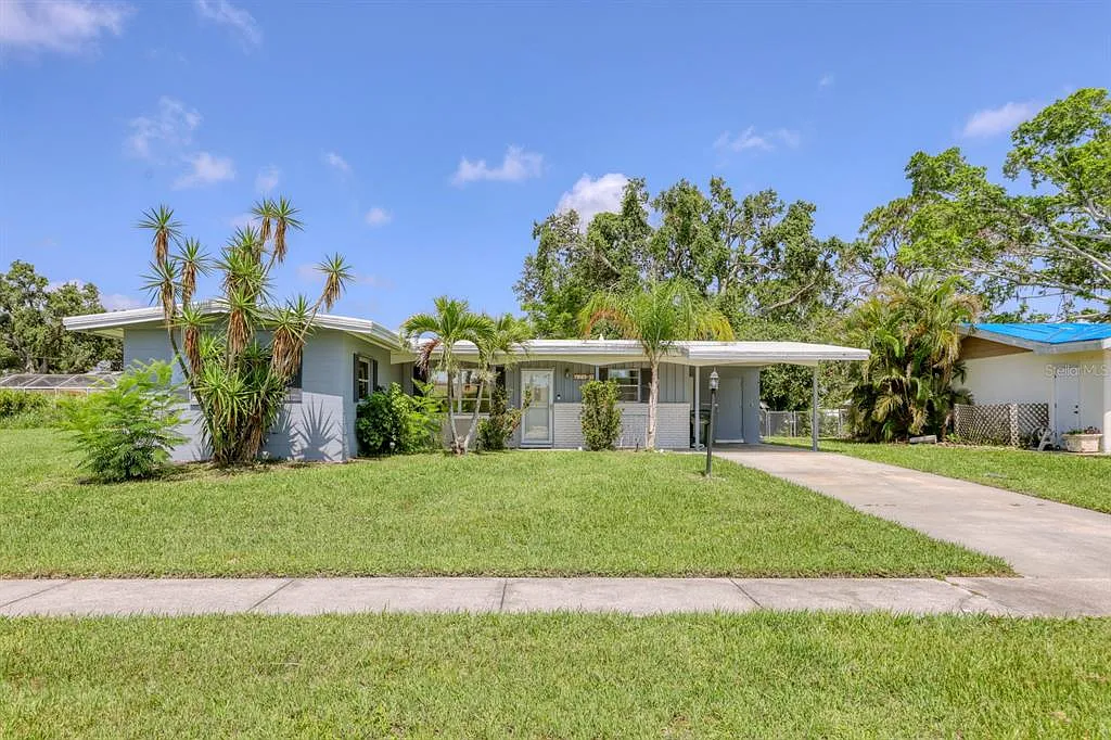 2 bed, 2.0 bath, 1249 sqft, $2,450 — Photo 1