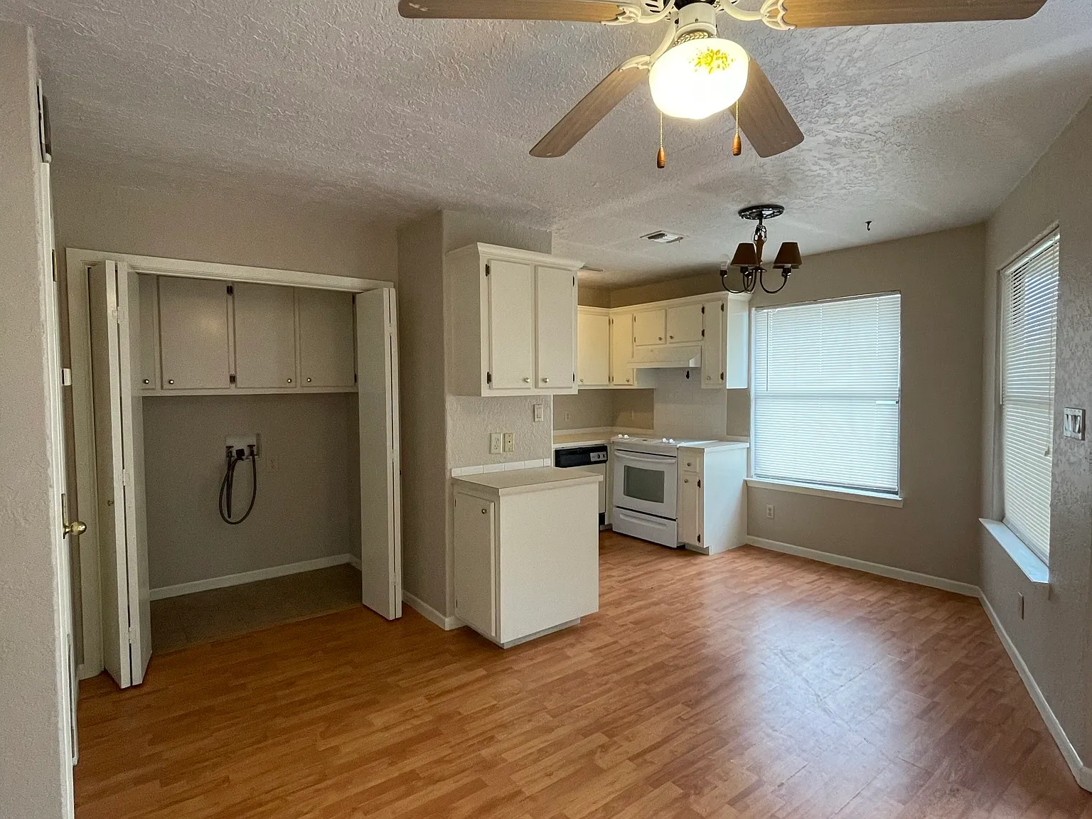 296 Friendship Ln. Building 6 - 22 — Photo 3