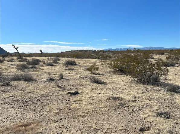 3095 Del Sol Ave #72, Joshua Tree, CA 92252
