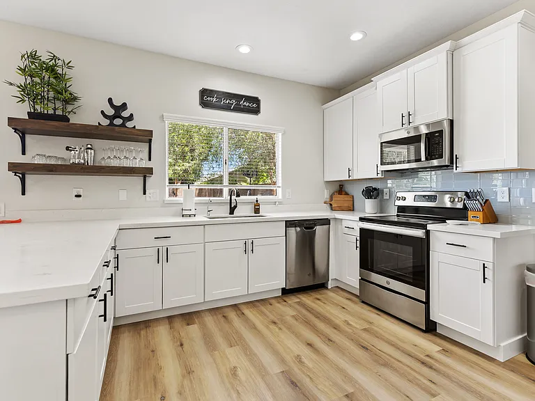 6046 E Riverdale St — Photo 34
