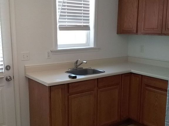 4th image of 503 S 2nd Ave #3