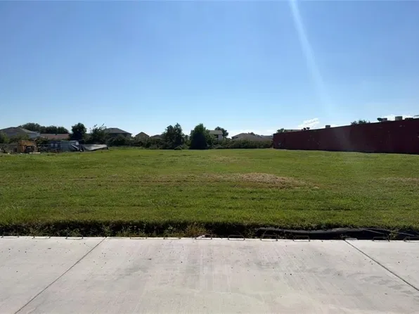 10830 Morrison Rd, New Orleans, LA 70127