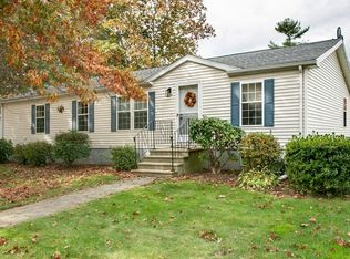 9 Daphne Way, Carver, MA 02330