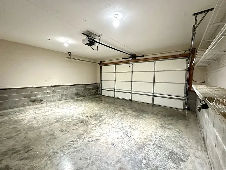 1641 Cedar Springs Cir — Photo 30