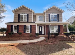 304 Valerie Dr, Lincolnton, NC 28092