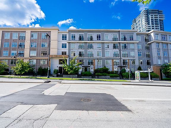 3rd image of 13728 108th Ave #103
