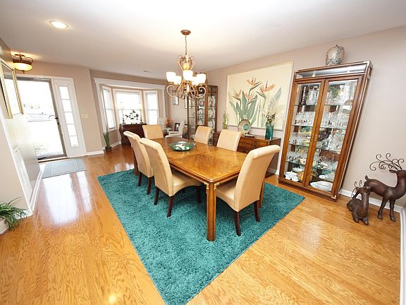 4th image of 8800 Aragon Ln #7