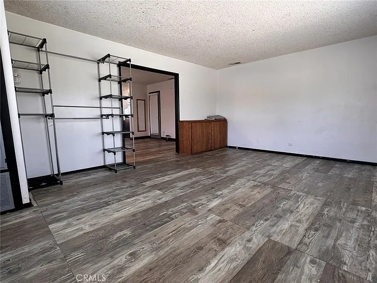 1108 W Las Palmas Dr — Photo 8