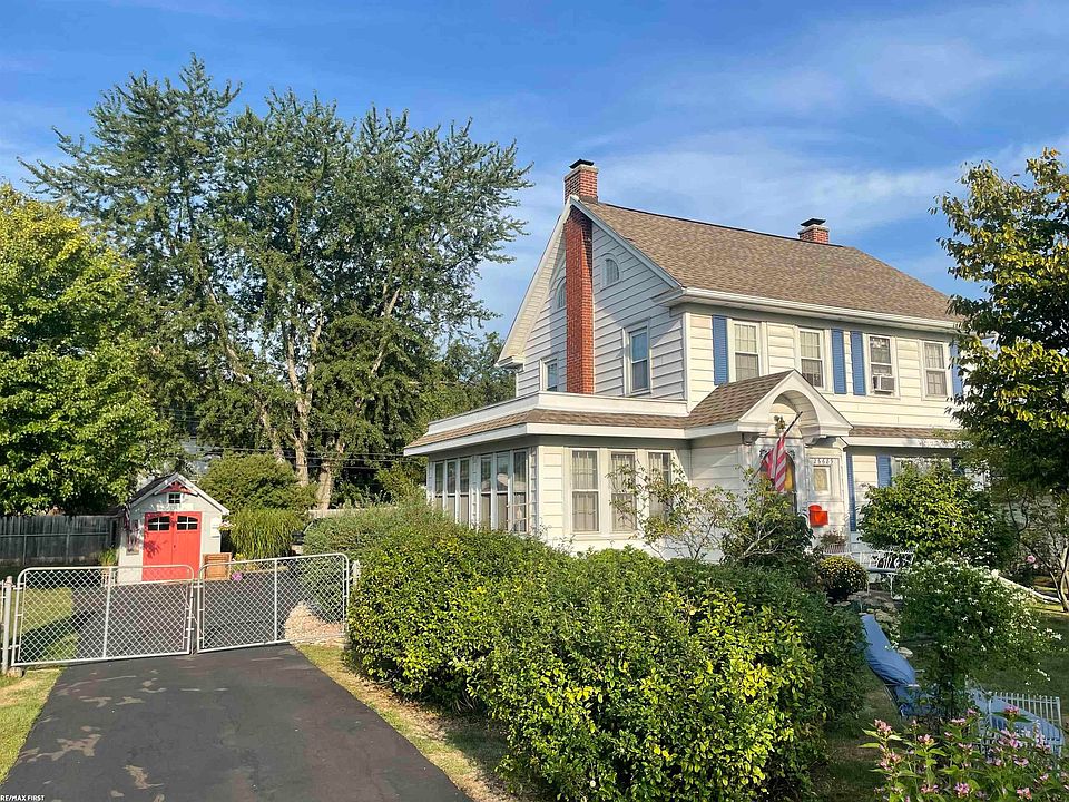 1st image of 26689 Elm St