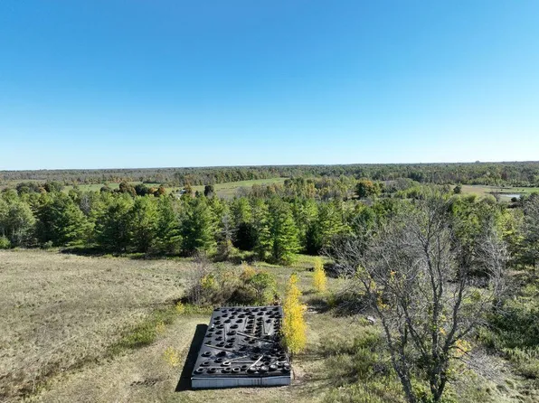 60 Sparrowhawk Point Rd, Lisbon, NY 13658