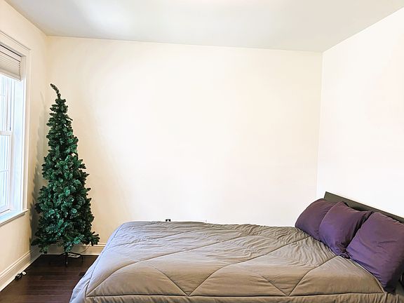 4th image of 318 Ballston Ave #E