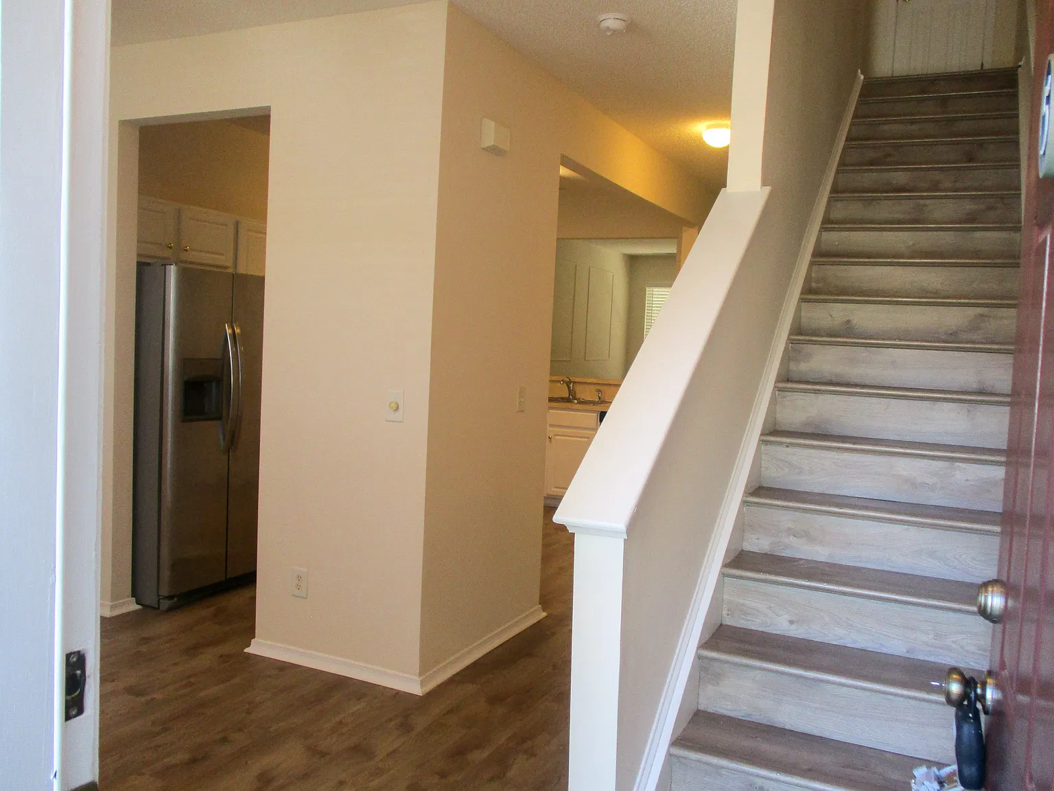 2 bed, 2.5 bath, 1407 sqft, $1,500 — Photo 2