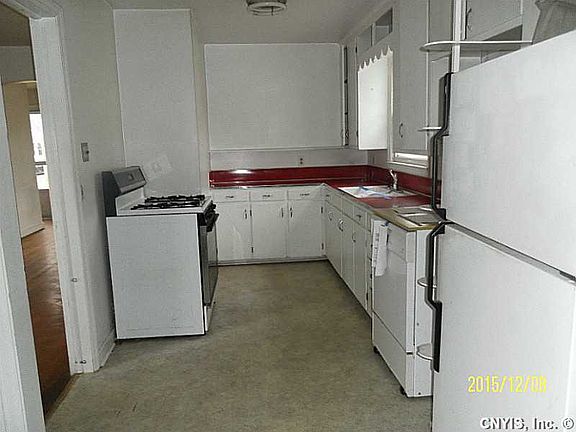 5th image of 227 Melrose Dr