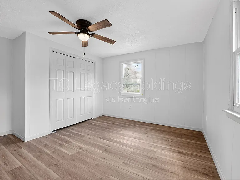 73 Beechwood Ave — Photo 22