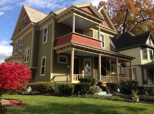 37 Parkwood St, Springfield, MA 01108