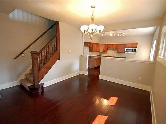 4th image of 248 Perrine St