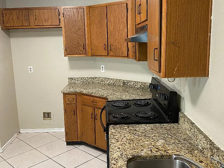 6022 Ridge Glade St — Photo 5